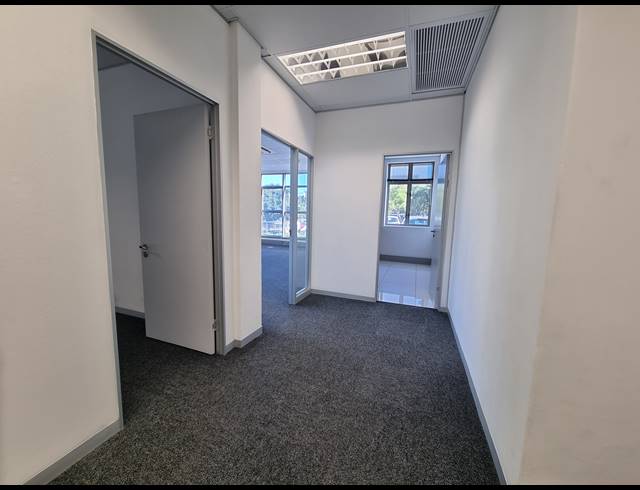 105M² OFFICE RENTED IN CENTURY CITY